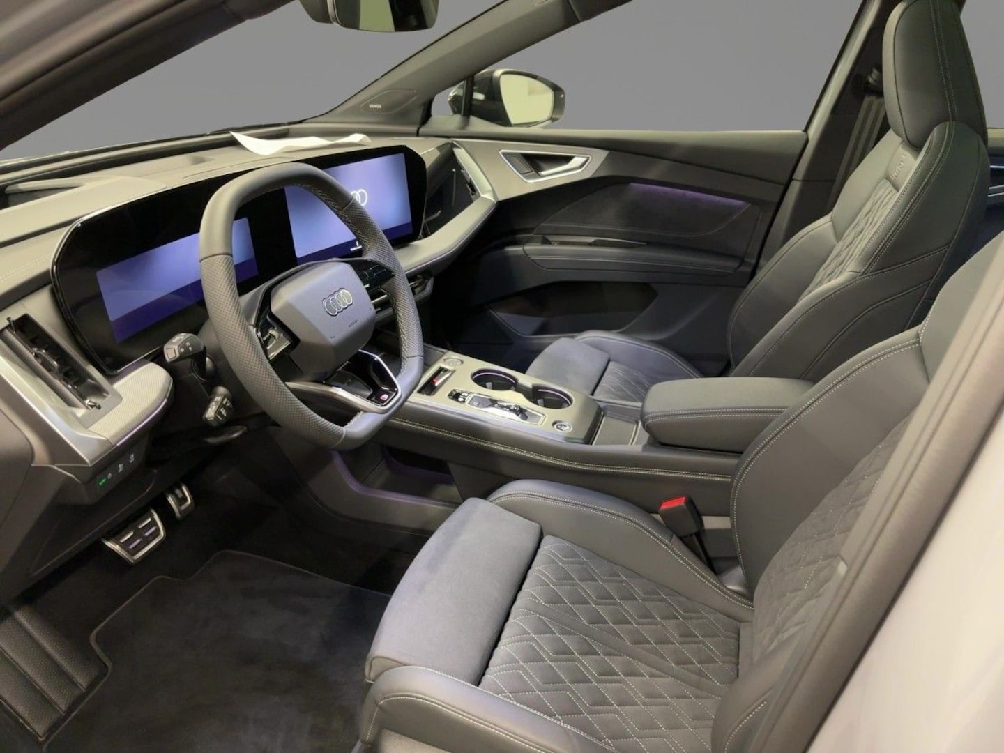 Bild über Audi Q4 SUV e-tron e-tron quattro performance 250 kW - für weitere Informationen kontaktieren Sie den Audi Partner
