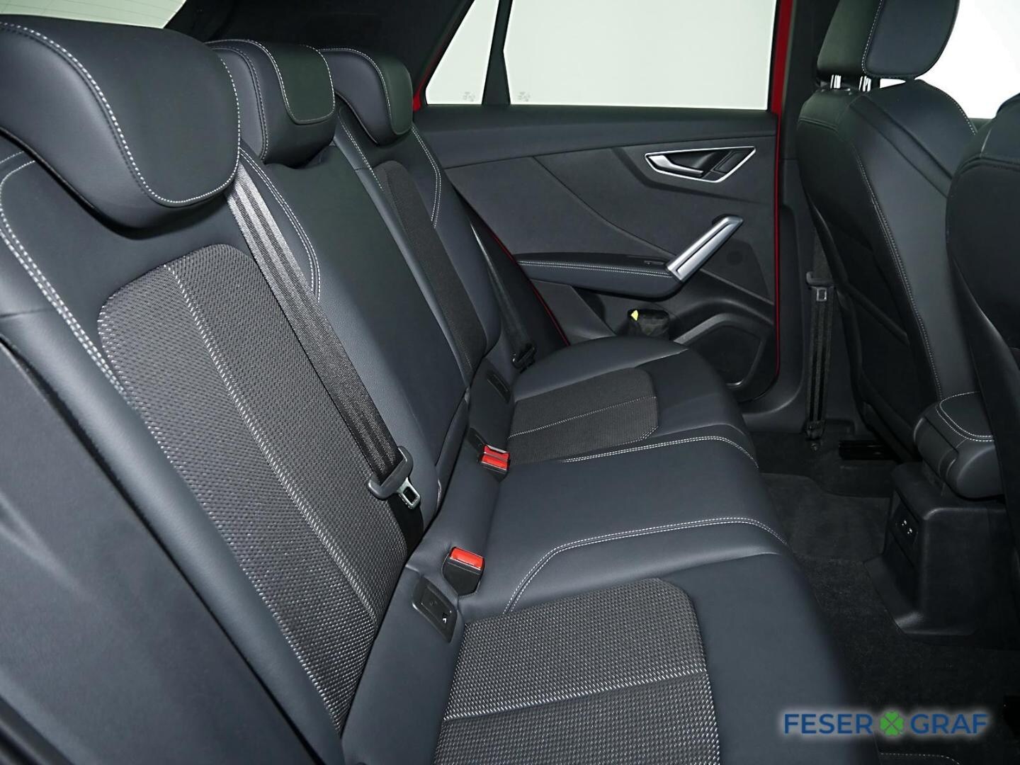 Bild über Audi SQ2 TFSI quattro S tronic - für weitere Informationen kontaktieren Sie den Audi Partner