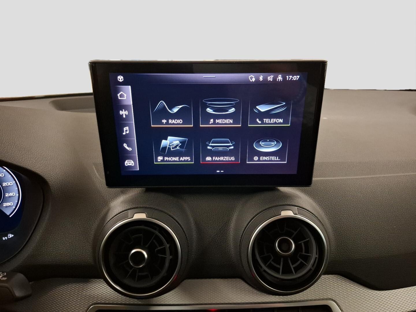 Bild über Audi Q2 advanced 35 TFSI S tronic - für weitere Informationen kontaktieren Sie den Audi Partner