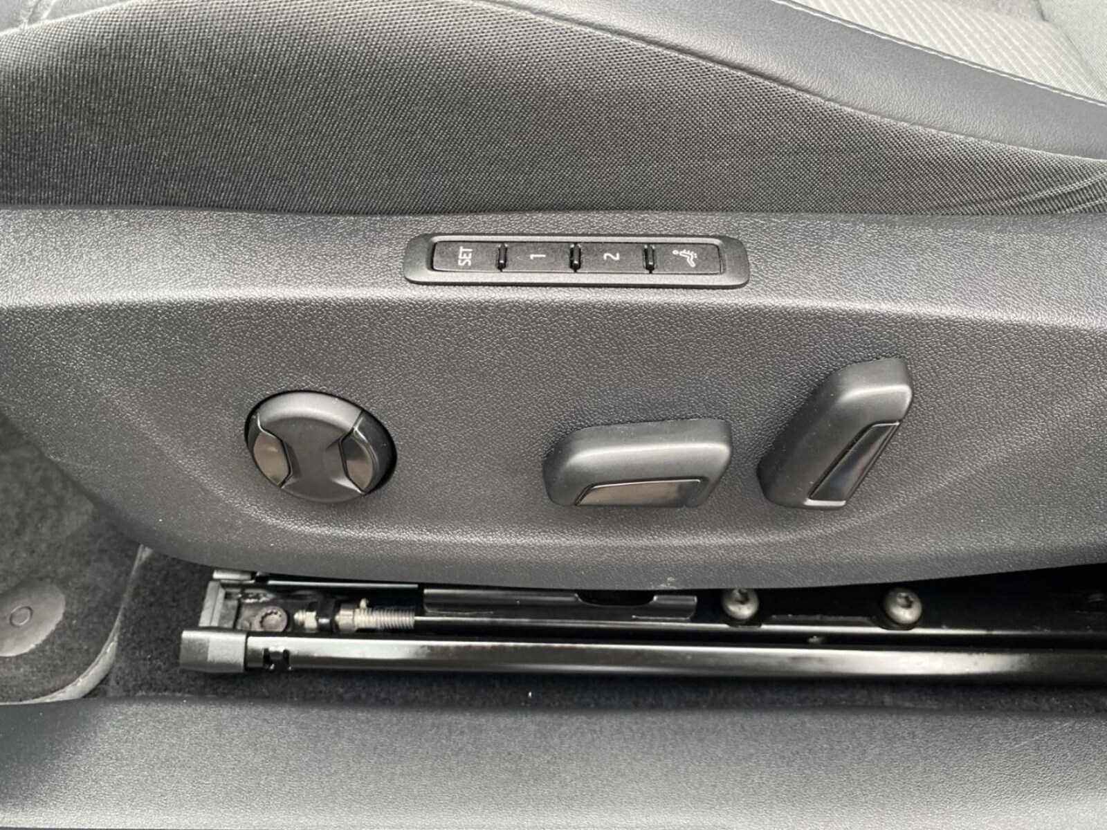 Škoda Enyaq – Bild 14