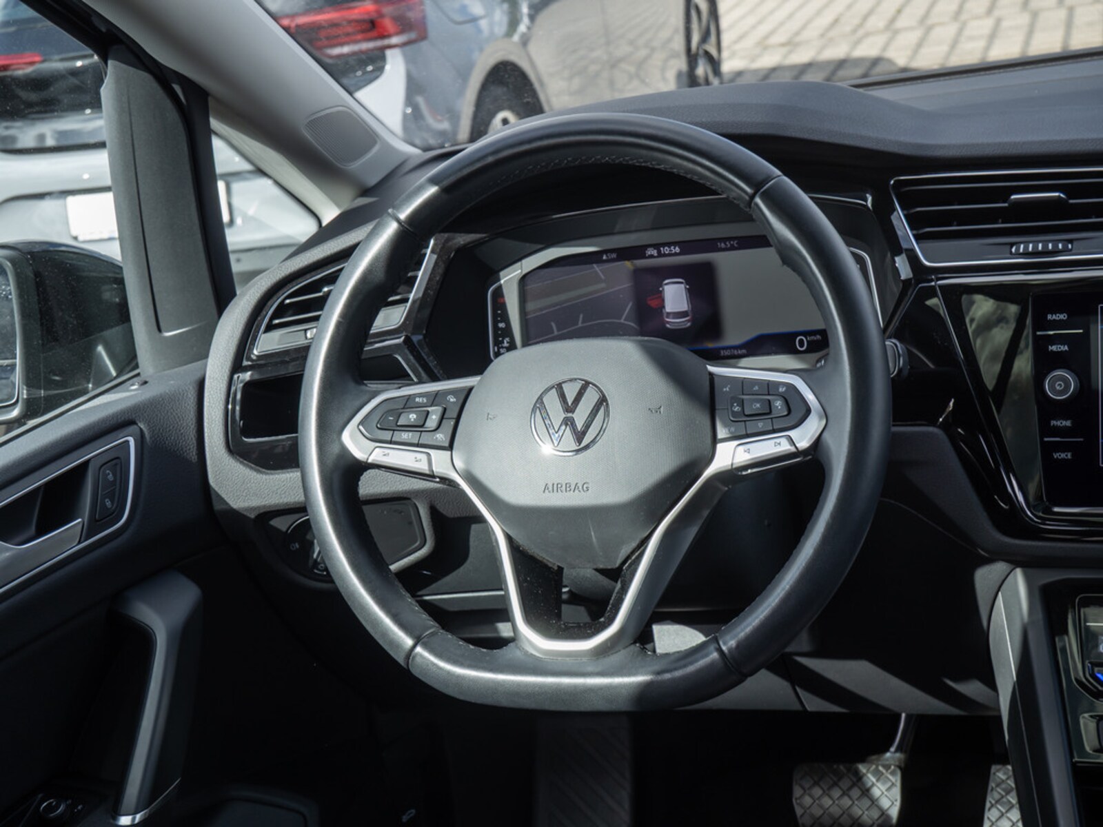 Volkswagen Touran – Bild 7