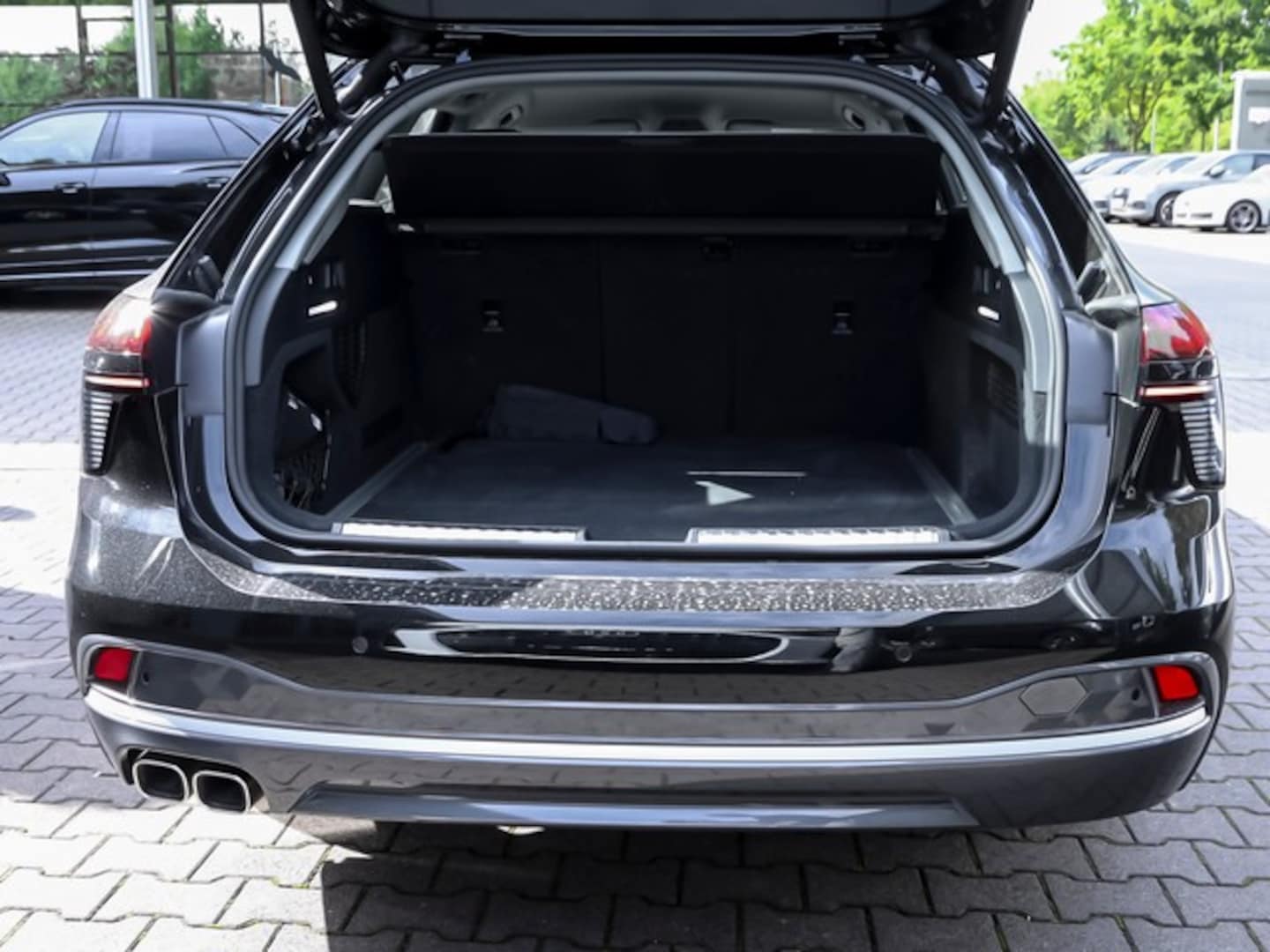 Bild über Audi A6 Avant TDI quattro 150 kW S tronic - für weitere Informationen kontaktieren Sie den Audi Partner