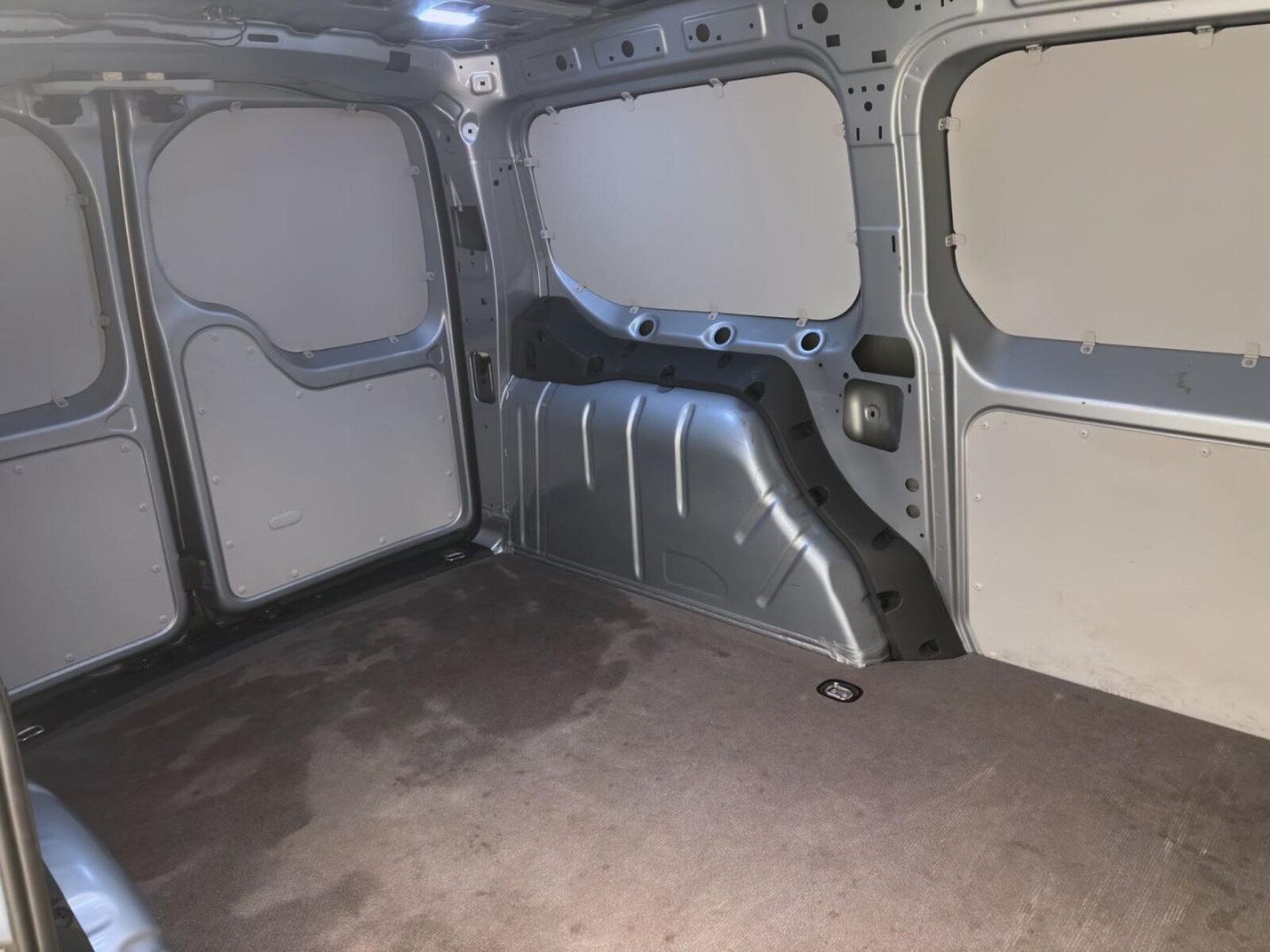 Volkswagen Caddy Maxi Cargo – Bild 15
