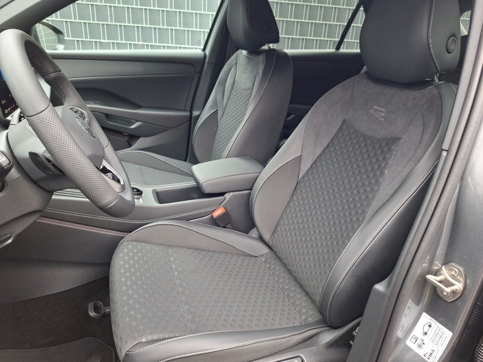 Volkswagen T-Roc – Bild 10
