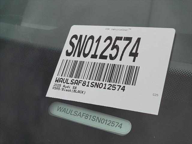 2025 Audi S8 Base - Photo 21