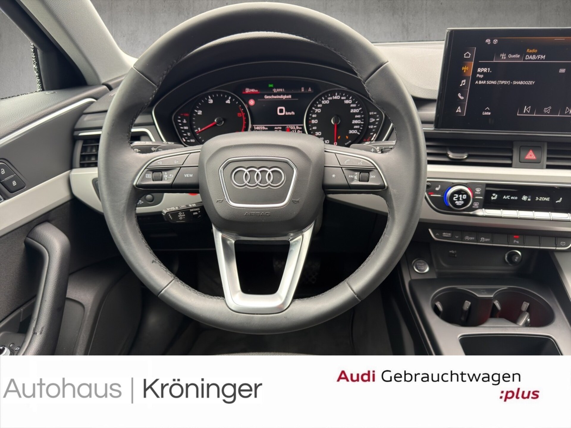 Audi A4 Avant S line