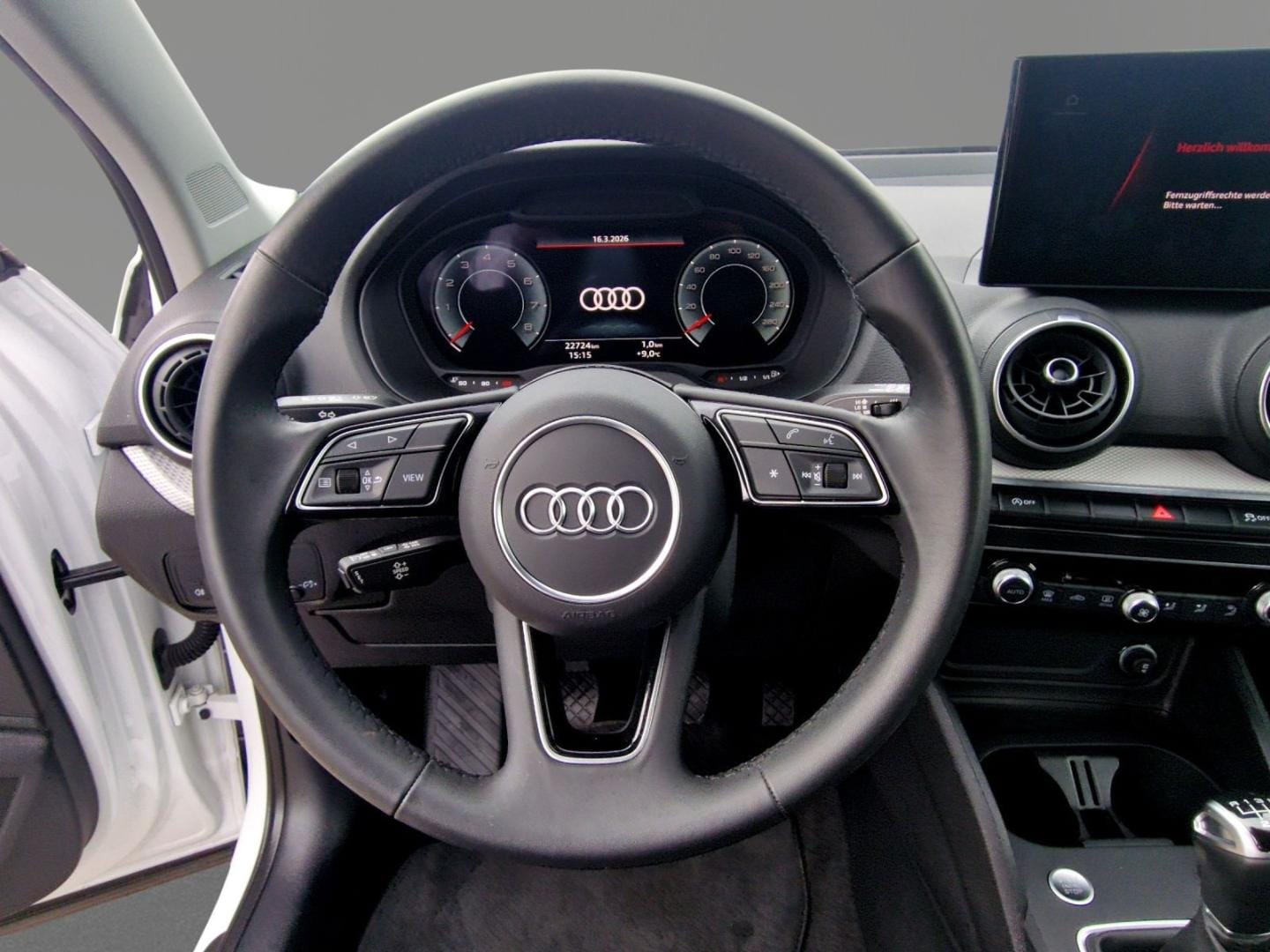 Bild über Audi Q2 advanced 30 TFSI Schaltgetriebe - für weitere Informationen kontaktieren Sie den Audi Partner