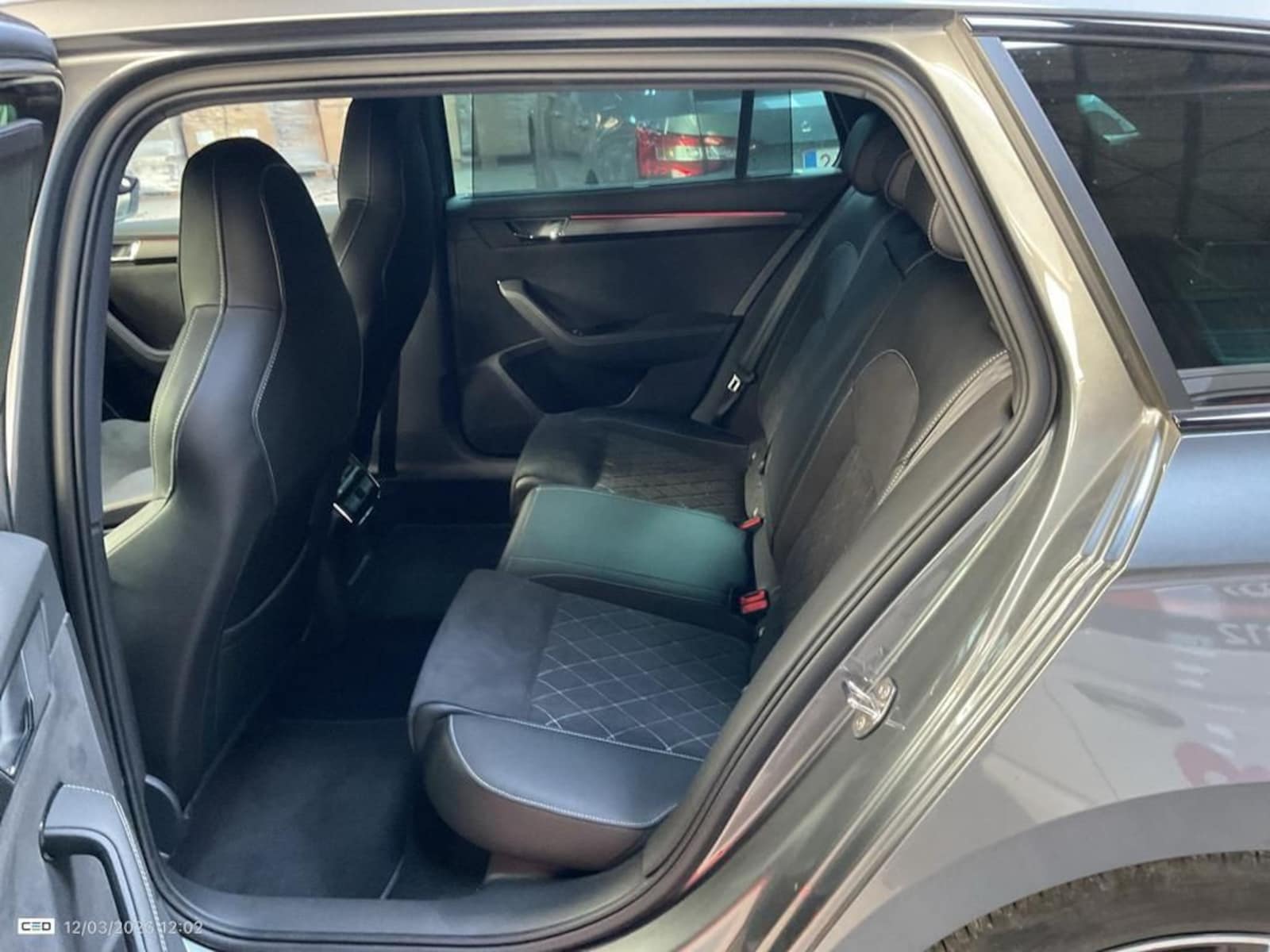 Škoda Superb Combi – Bild 7