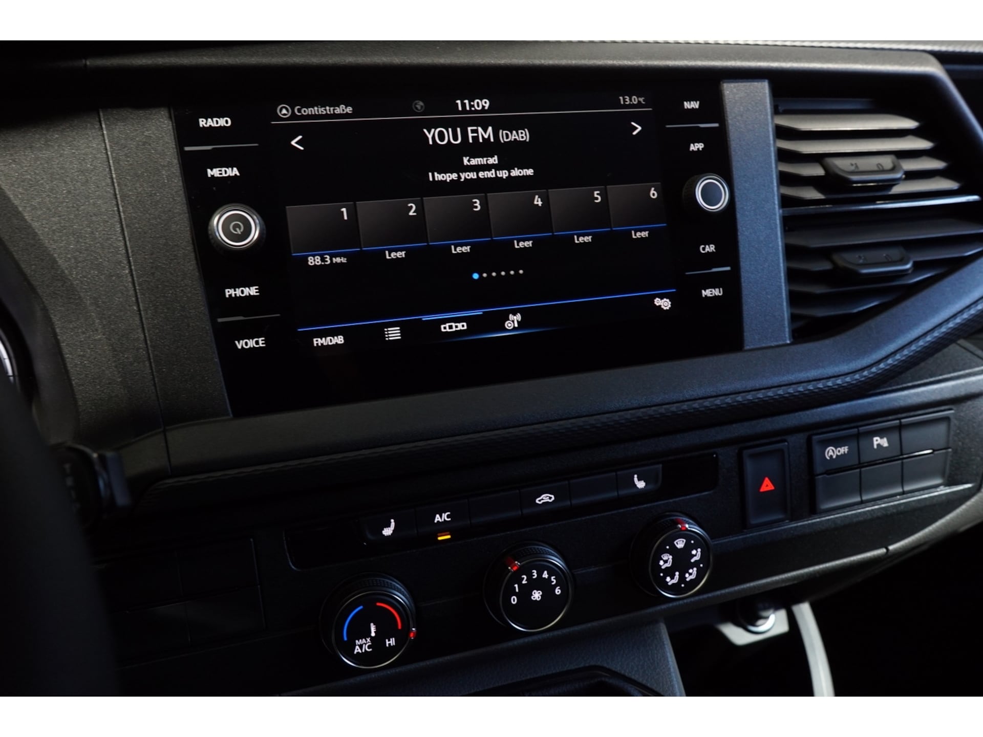 Volkswagen T6.1 Transporter Kasten langer Radstand