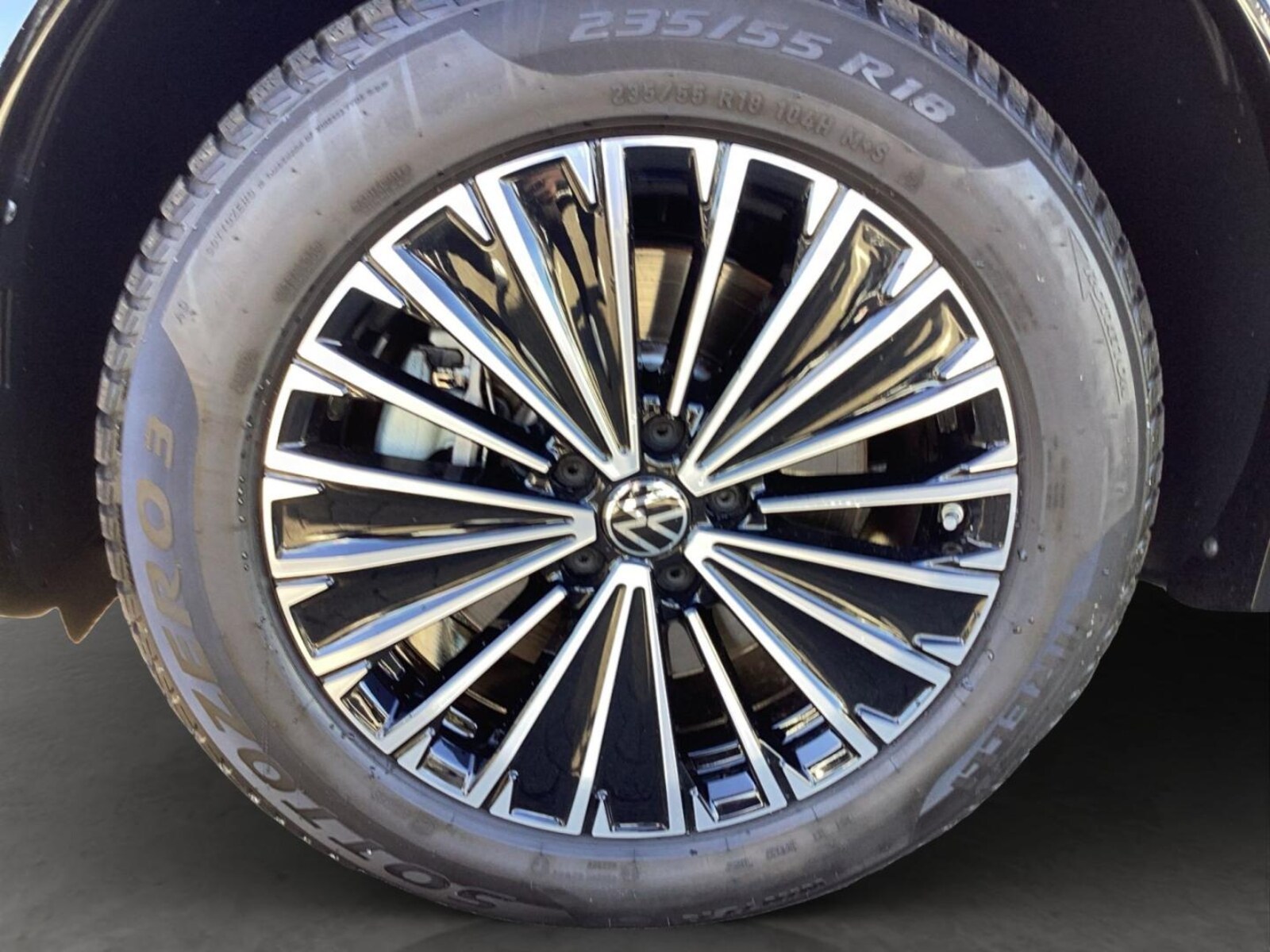 Volkswagen Tiguan – Bild 18