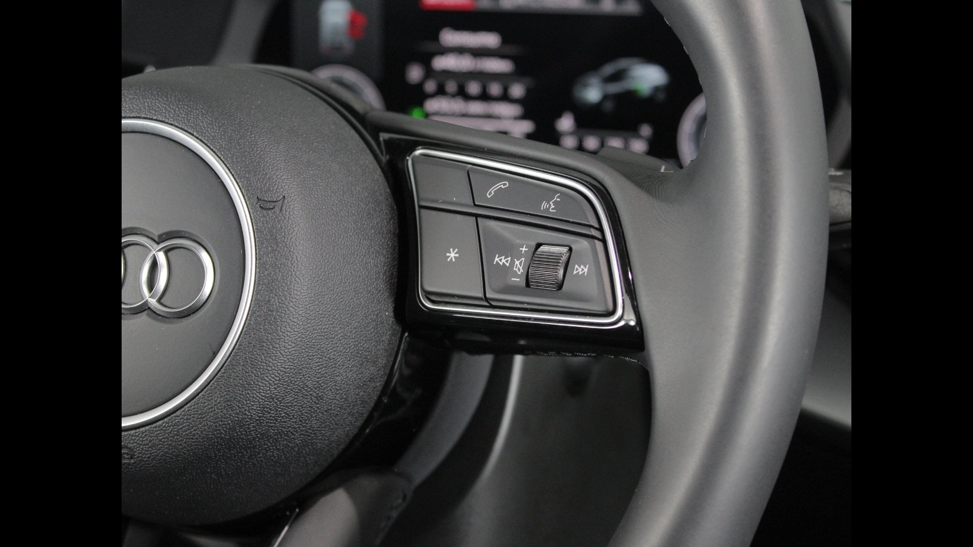 Immagine di Audi A3 Sportback TFSI e S line edition 40 TFSI e 150 kW (204 CV) S tronic - Vista: for more details contact your dealer