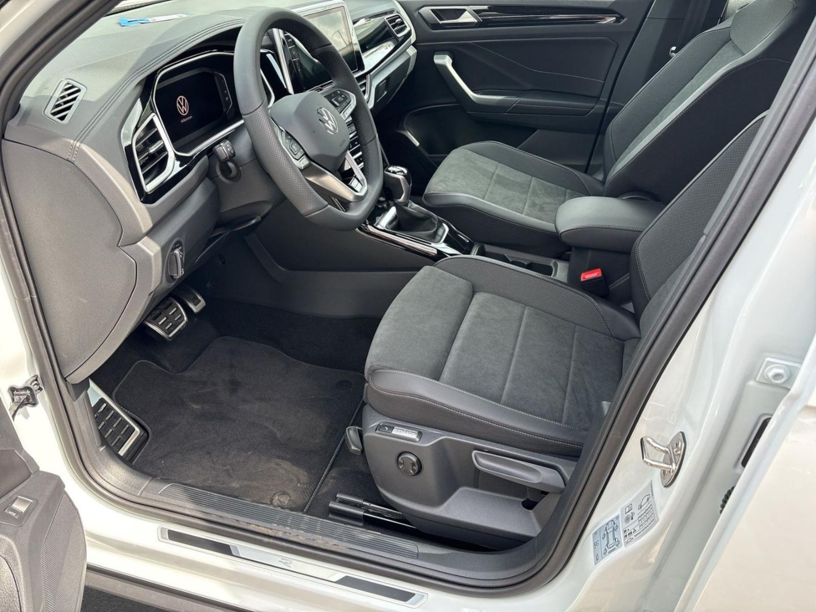 Volkswagen T-Roc – Bild 10