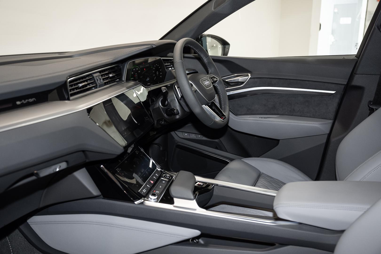 Image about Audi Q8 e-tron 55 e-tron quattro Launch Edition 300,00 kW