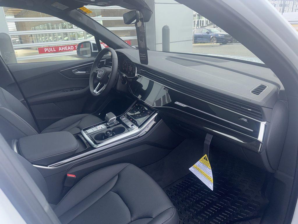2026 Audi Q7 Premium Plus - Photo 30
