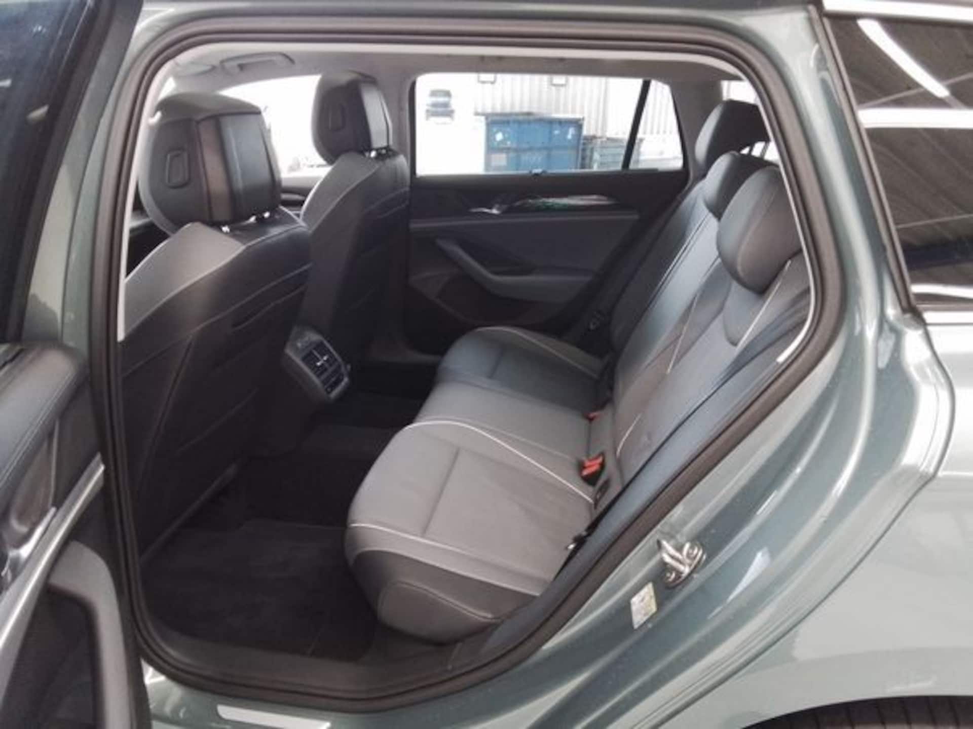 Volkswagen Passat Elegance