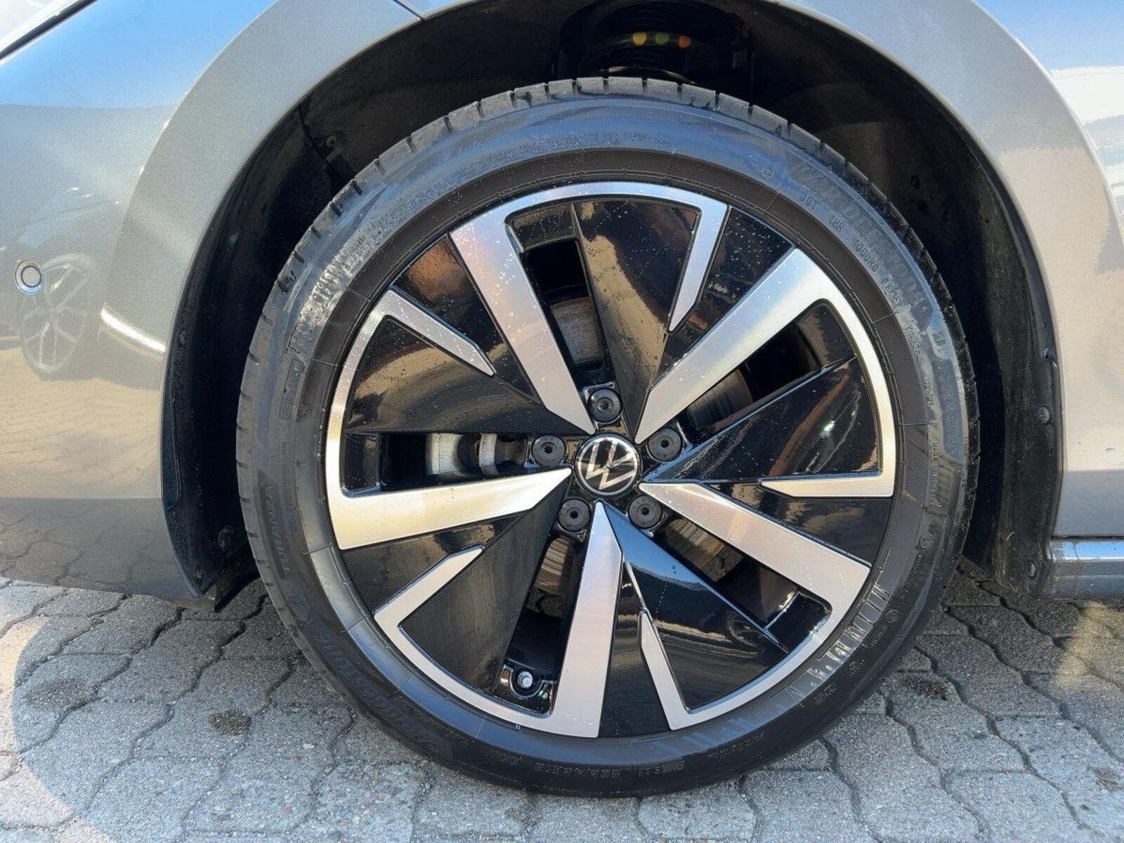 Volkswagen Passat – Bild 14