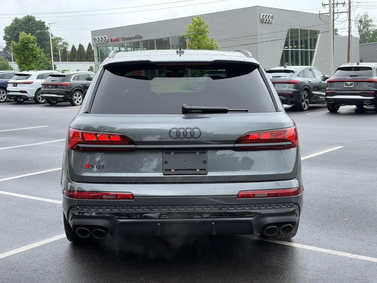 2026 Audi SQ7 Prestige - Photo 6