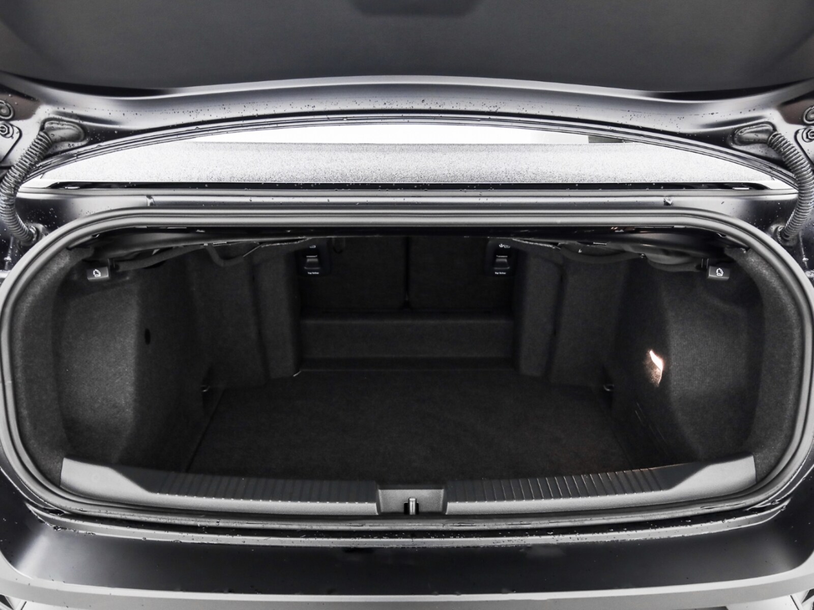Volkswagen T-Roc Cabriolet – Bild 12