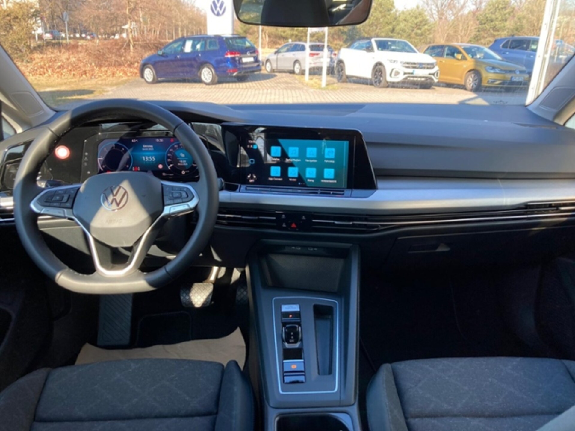 Volkswagen Golf Variant Life