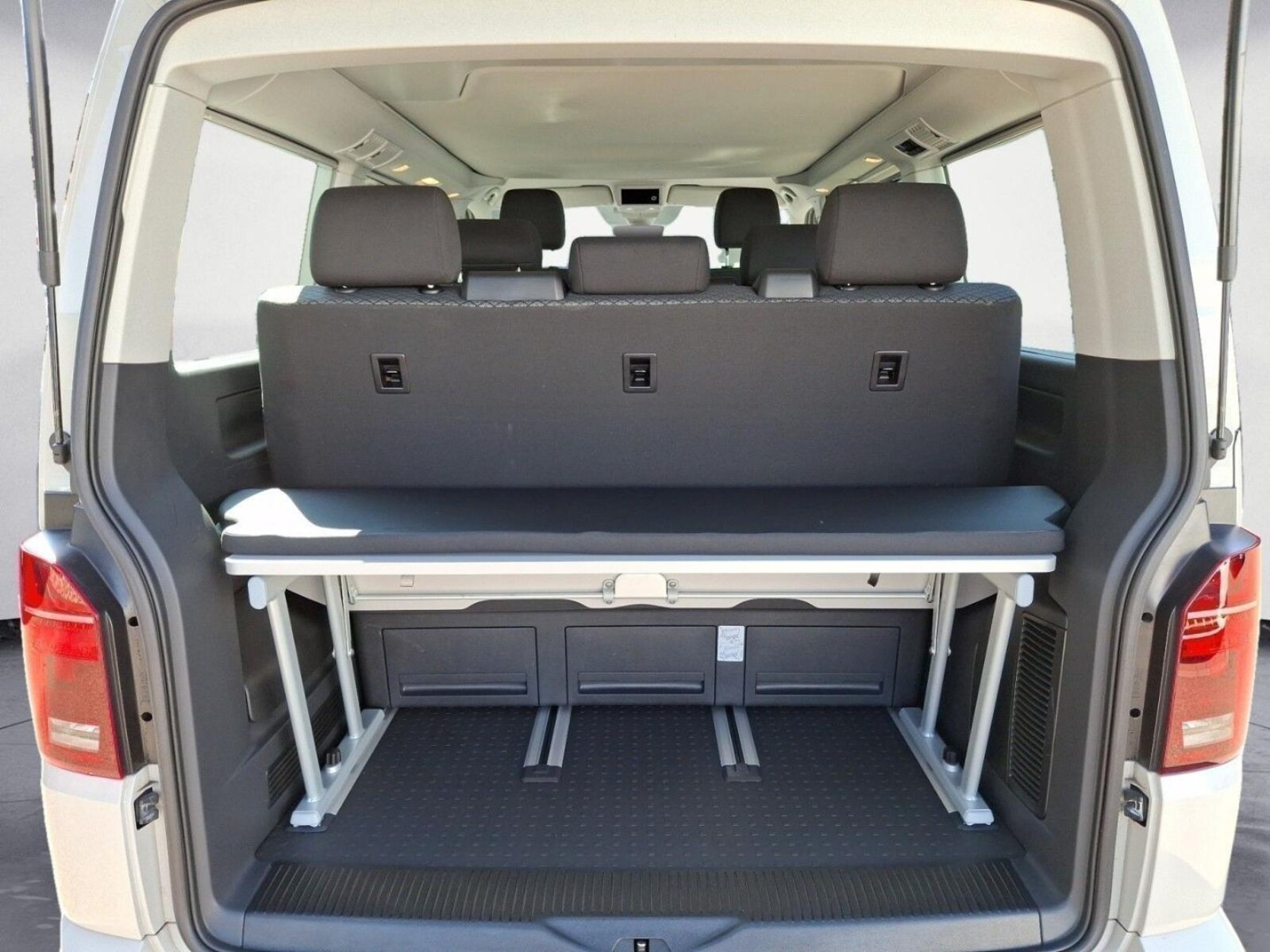 Volkswagen T6.1 California – Bild 15