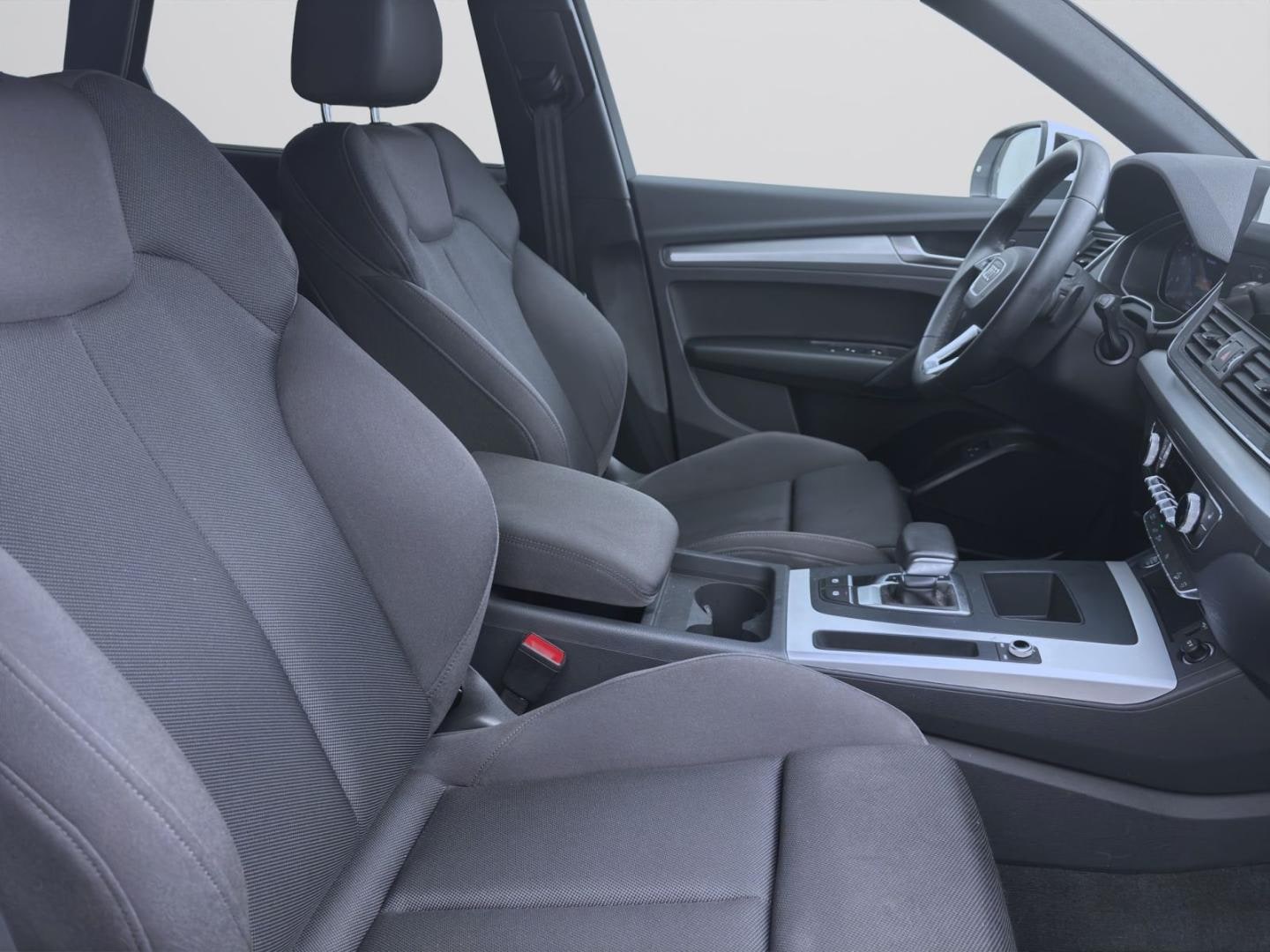 Bild über Audi Q5 TFSI e S line 55 TFSI e quattro S tronic - für weitere Informationen kontaktieren Sie den Audi Partner