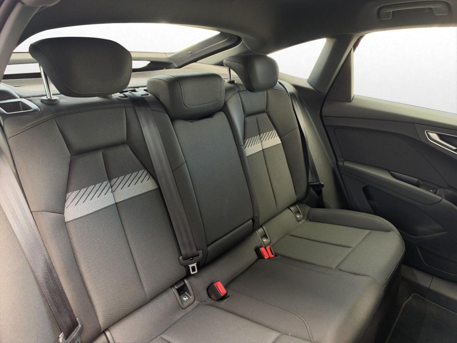 Audi Q4 Sportback e-tron – Bild 16
