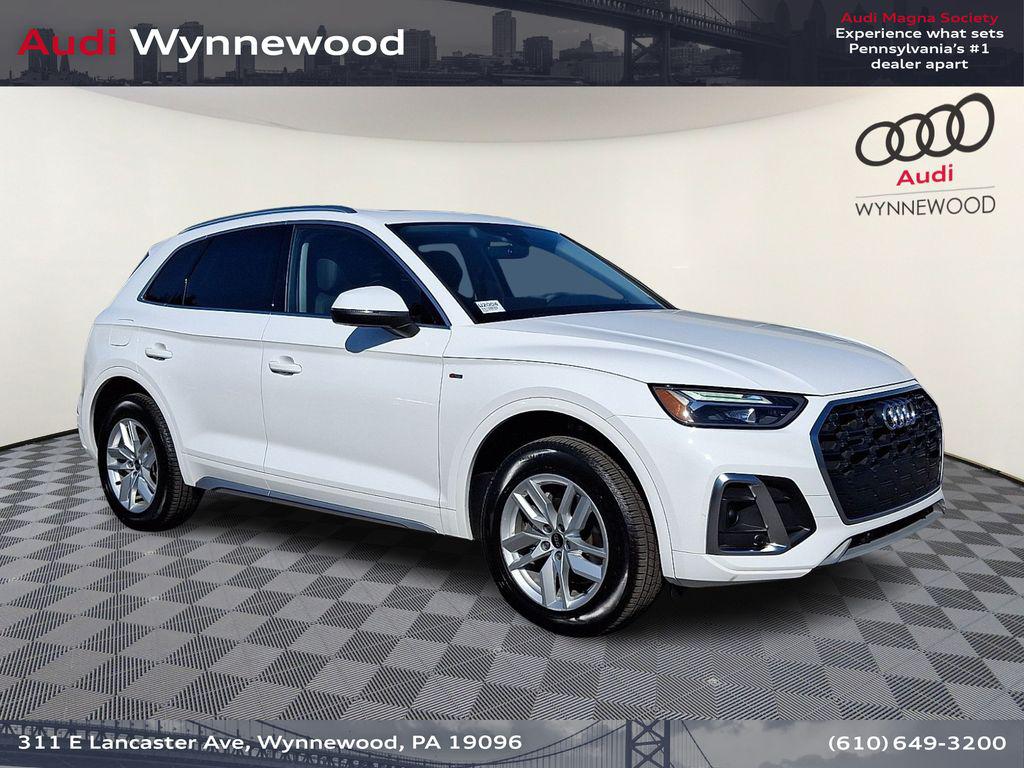 2023 Audi Q5 45 Premium's photo
