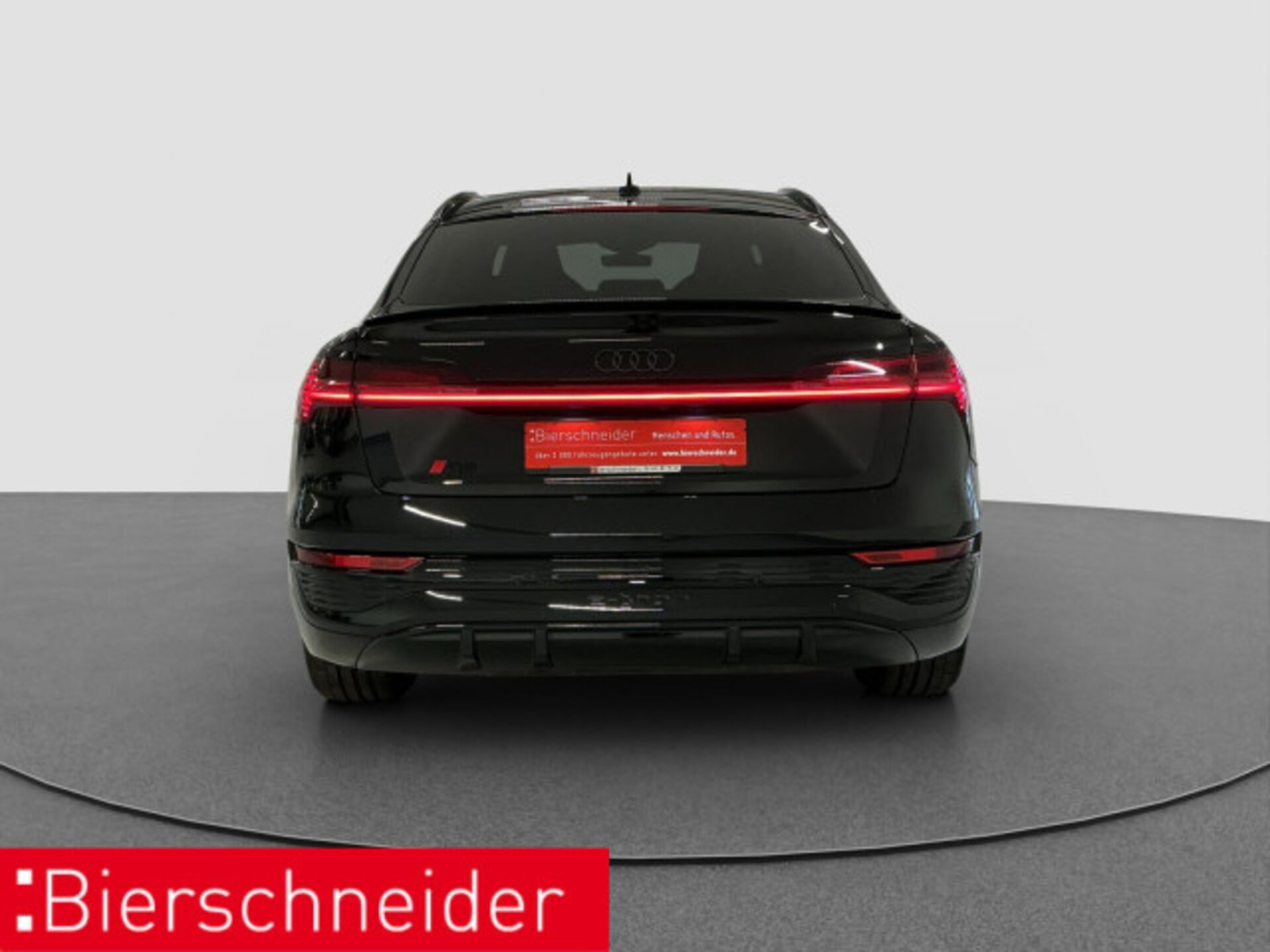 Audi Q8 Sportback e-tron S line