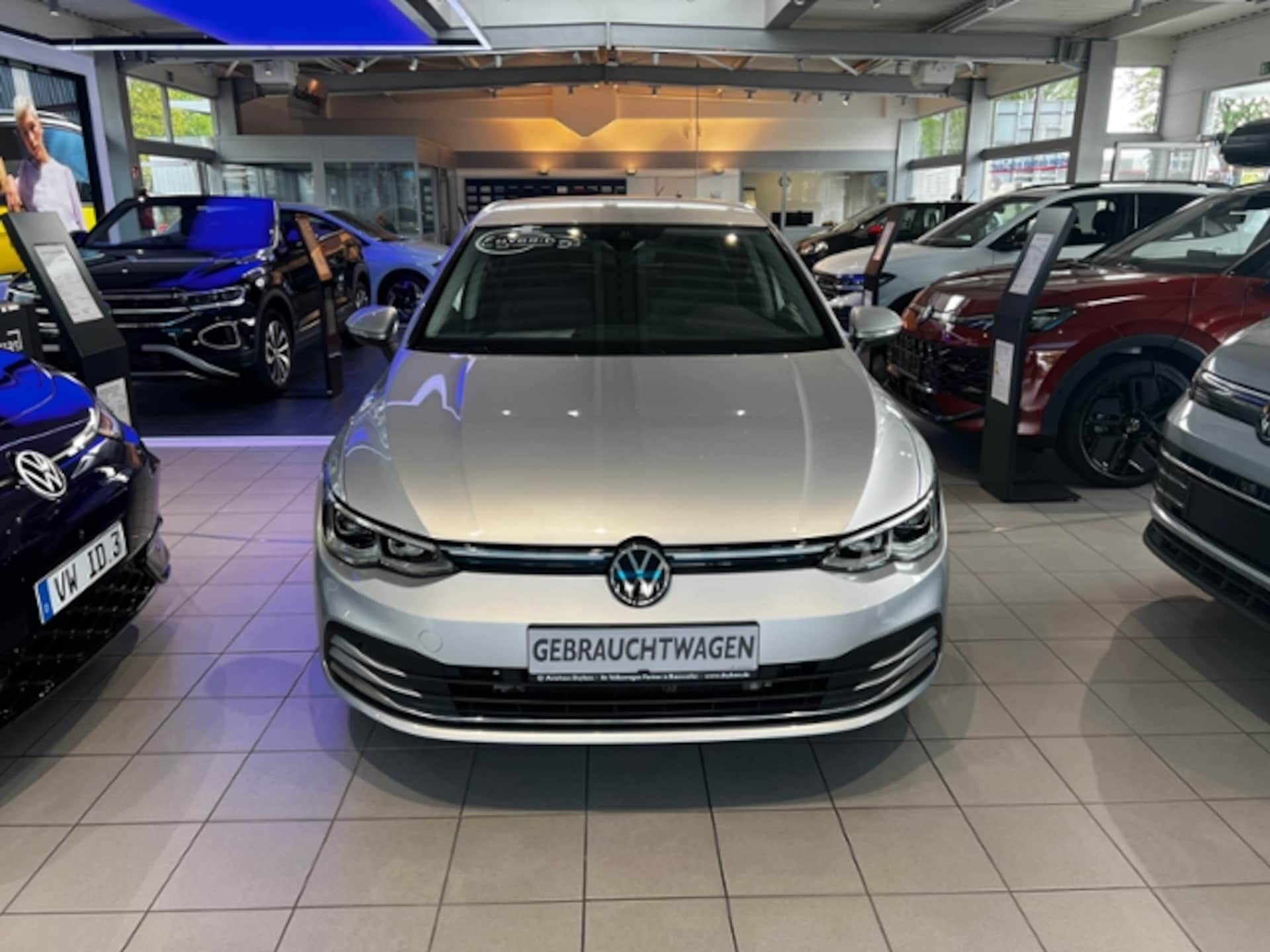 Volkswagen Golf Style