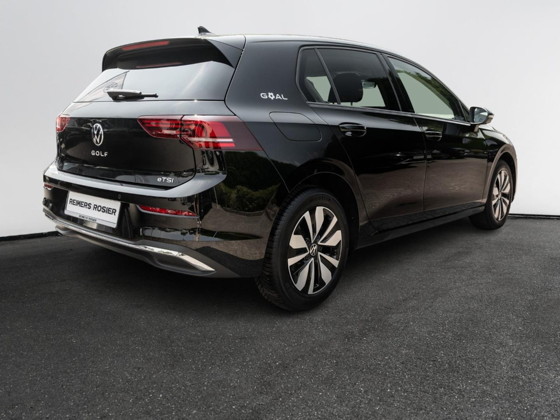 Volkswagen Golf Life