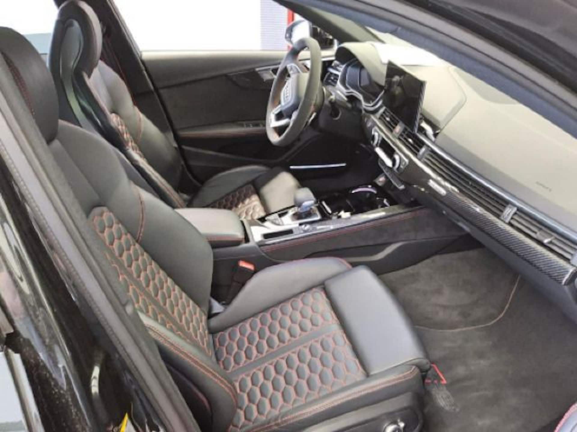 Audi RS 4 Avant