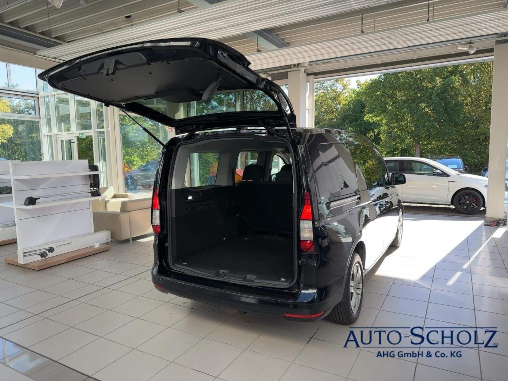 Volkswagen Caddy Maxi Basis-Modell