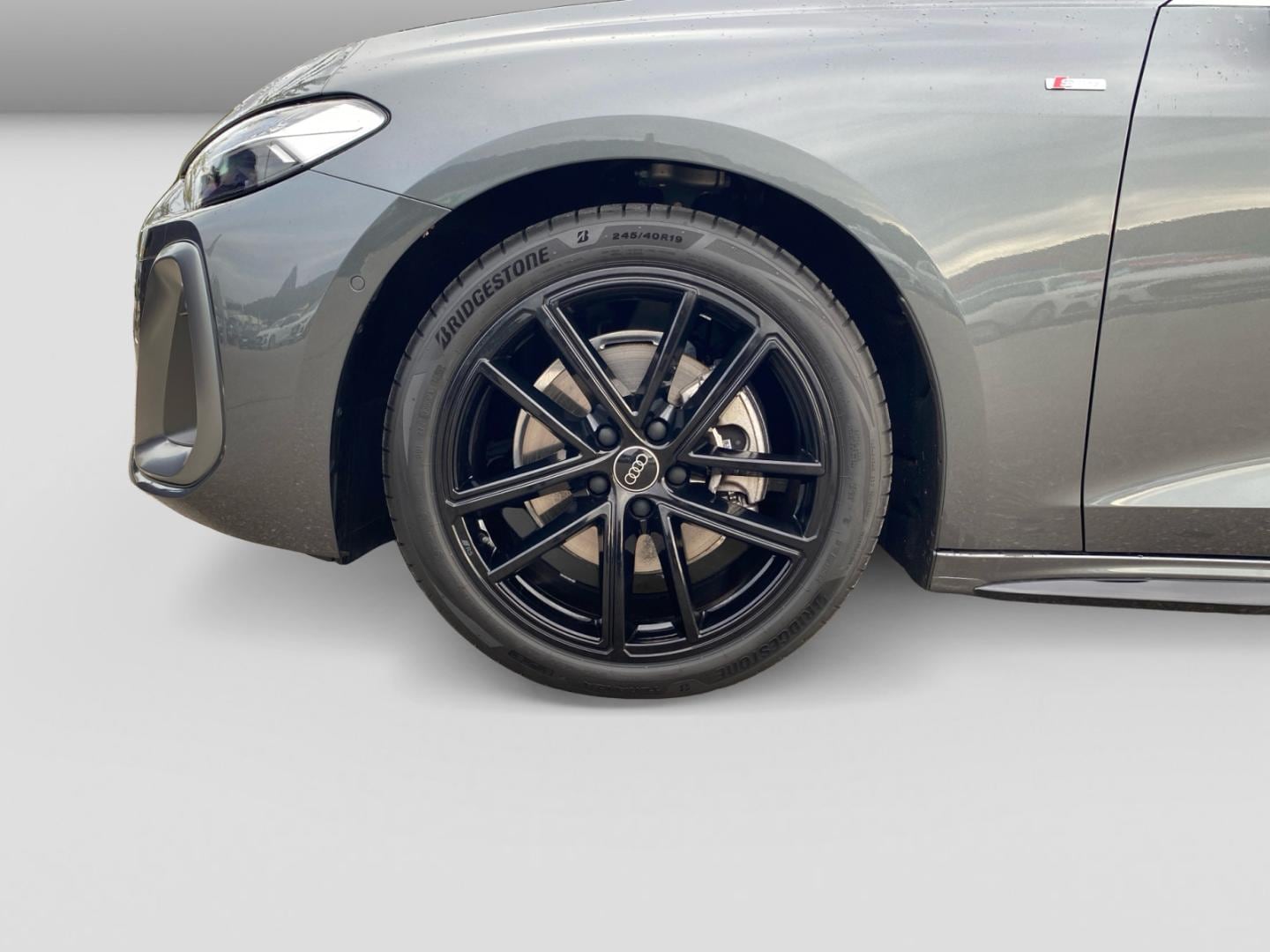 Bild über Audi A5 Limousine TFSI S tronic - für weitere Informationen kontaktieren Sie den Audi Partner