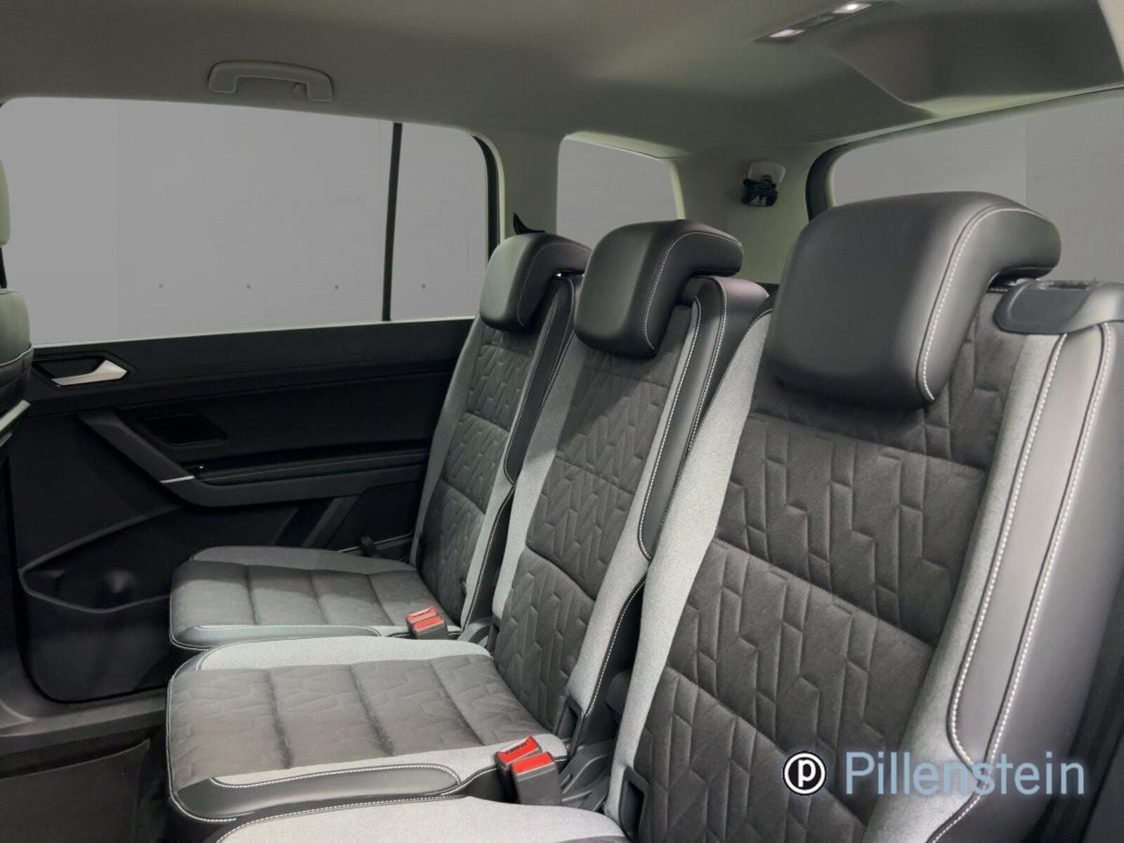 Volkswagen Touran – Bild 13