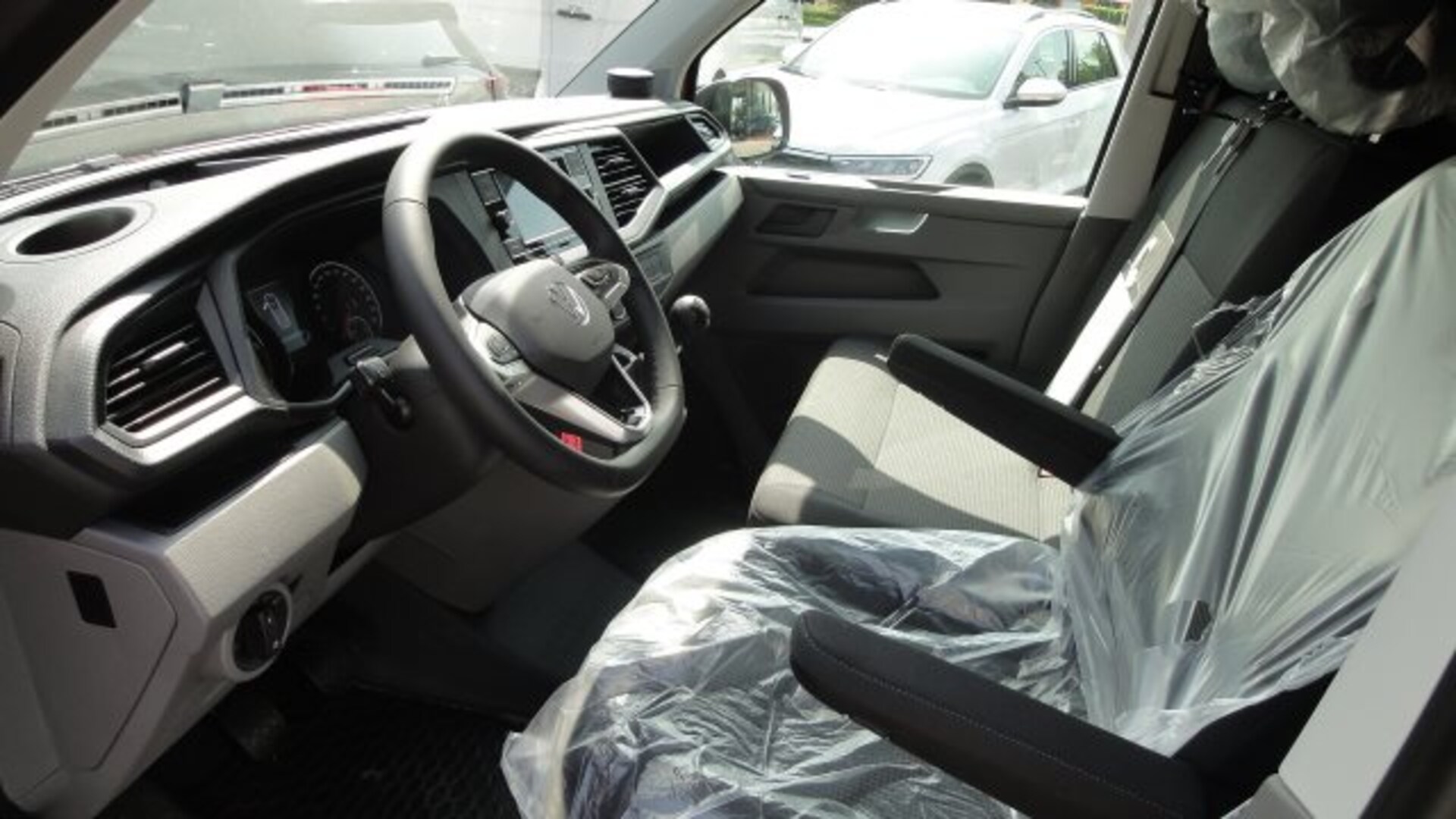 Volkswagen T6.1 Transporter Kasten langer Radstand