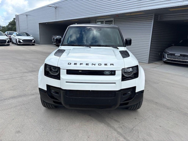 2025 Land Rover Defender