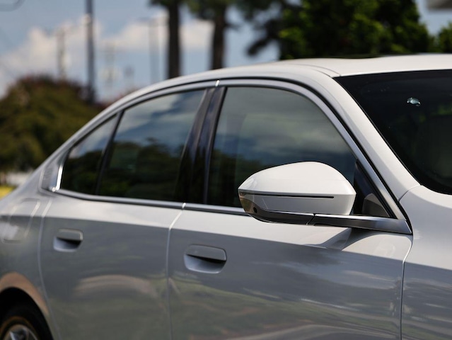 2024 BMW 530i