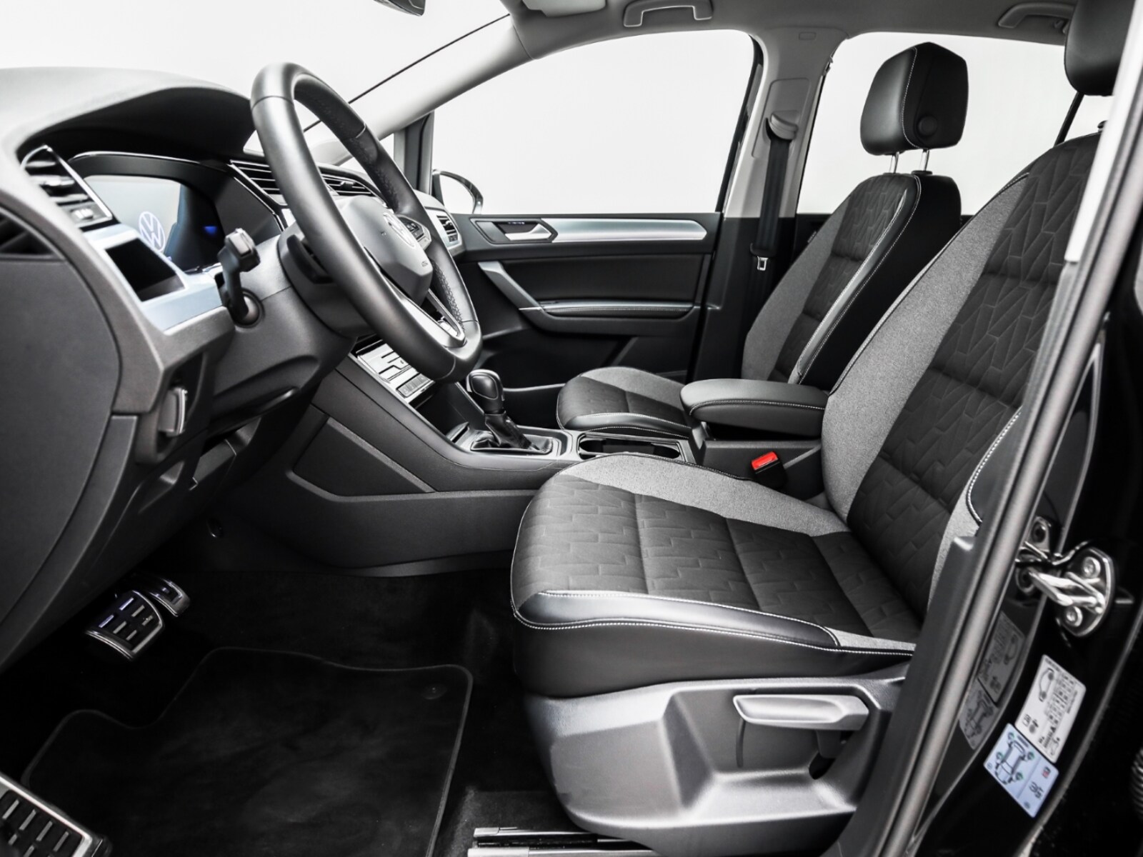 Volkswagen Touran – Bild 6