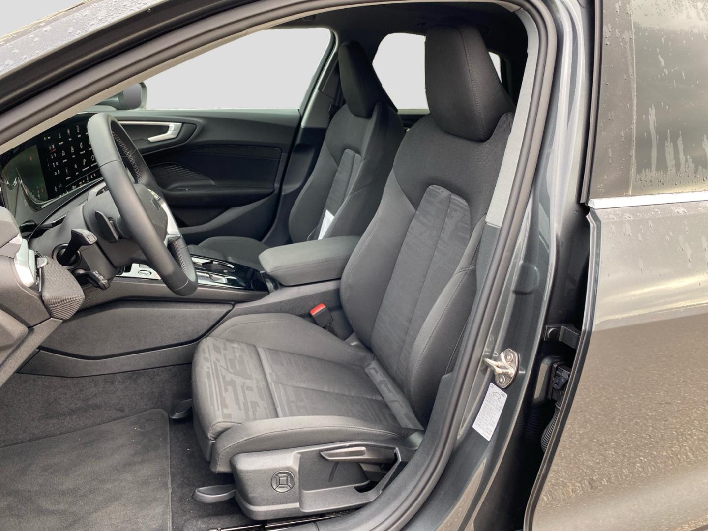 Bild über Audi A5 Limousine TFSI S tronic - für weitere Informationen kontaktieren Sie den Audi Partner