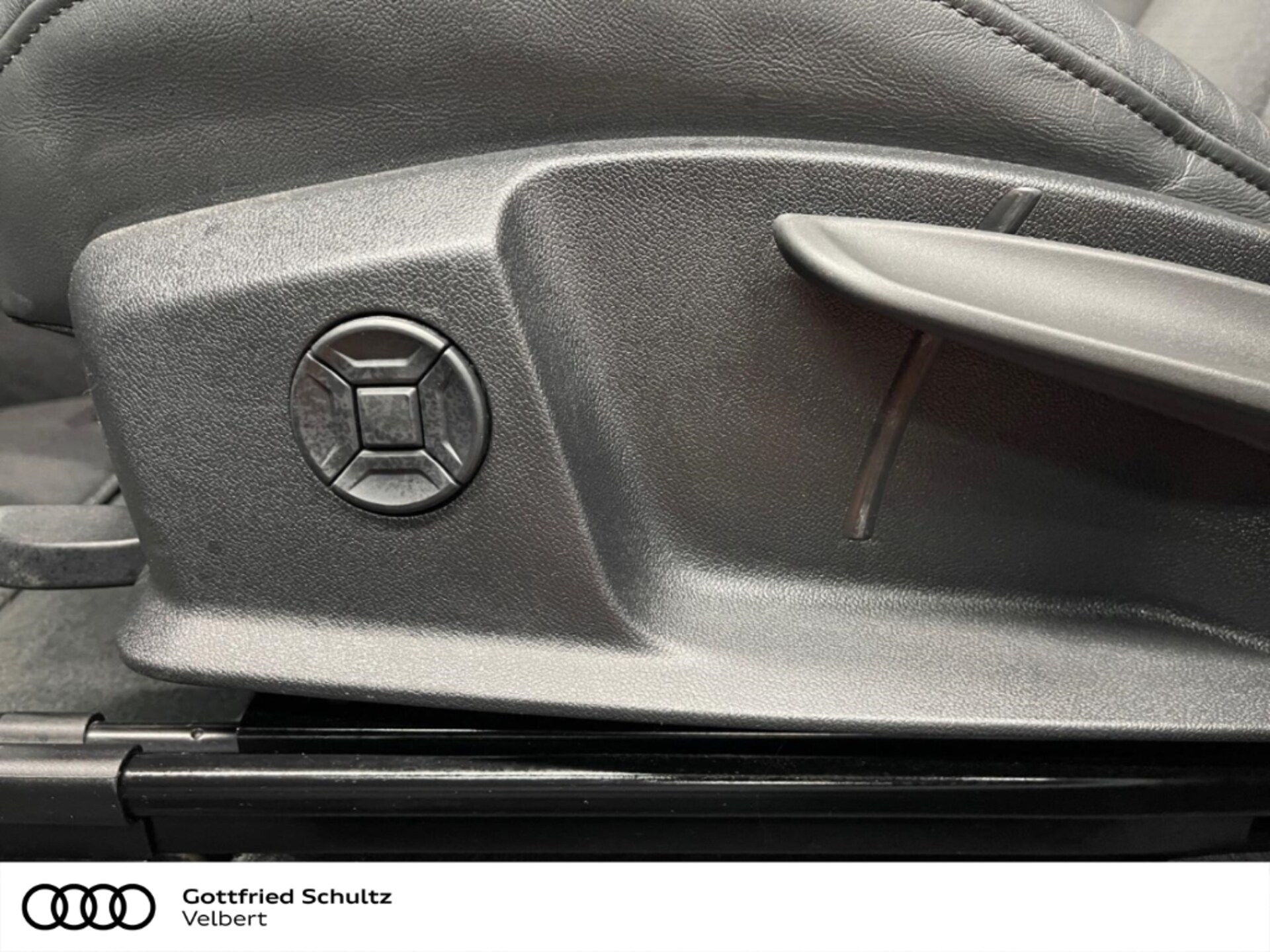 Audi Q8 Sportback e-tron Advanced