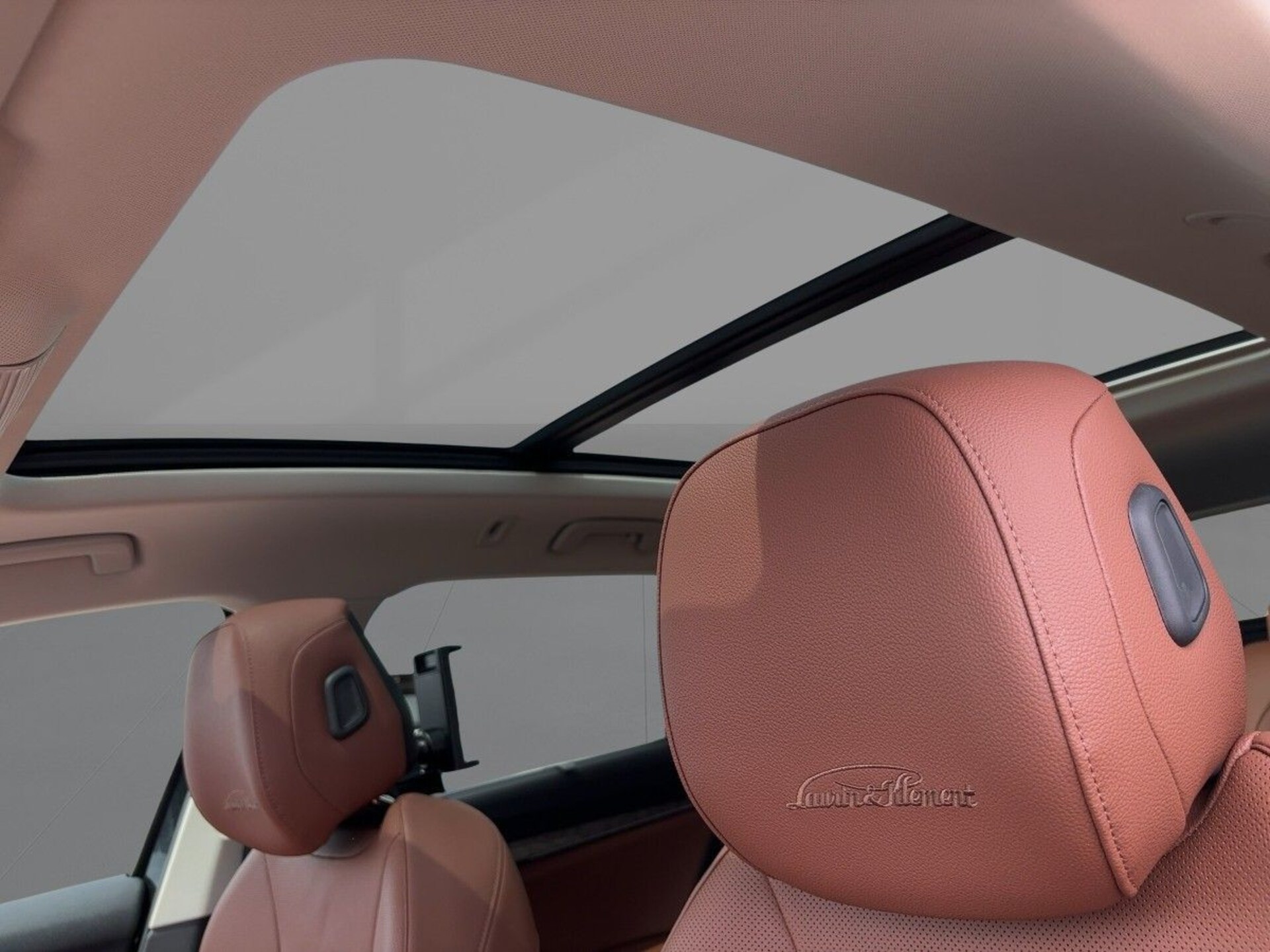 Skoda Superb Combi Laurin & Klement