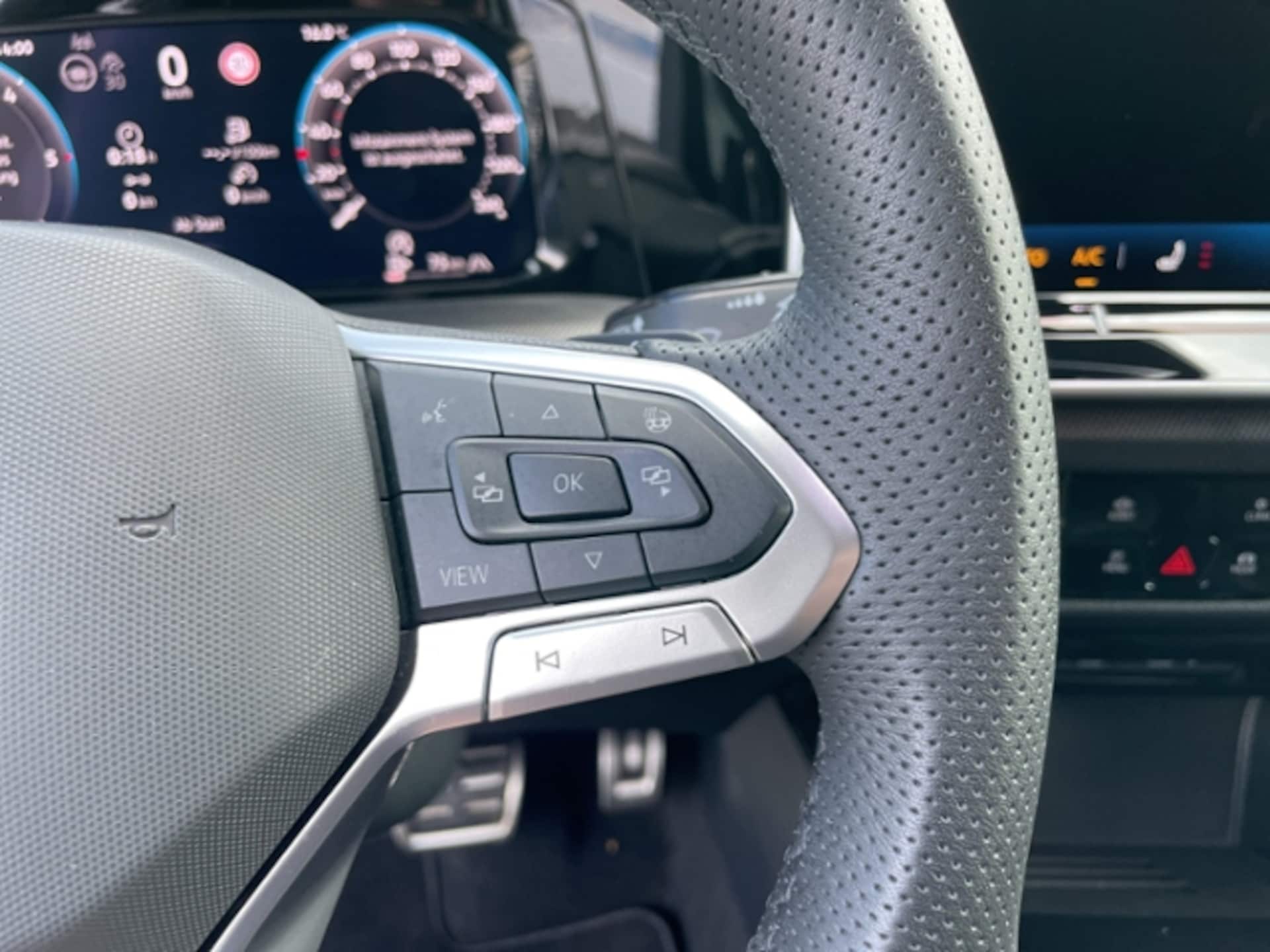 Volkswagen Golf Variant R-Line