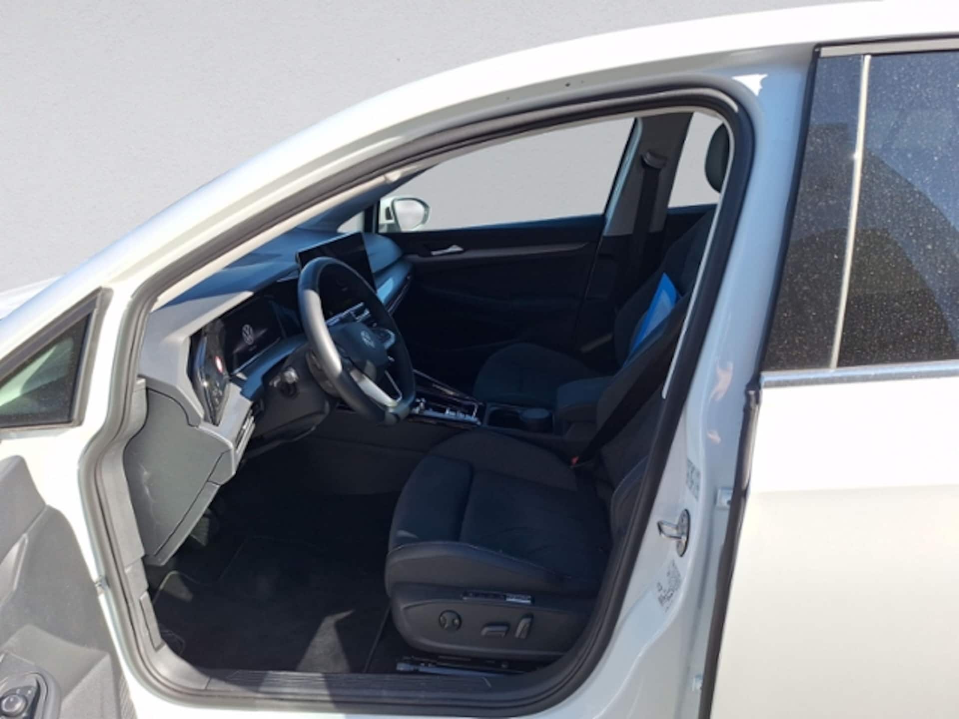 Volkswagen Golf Style