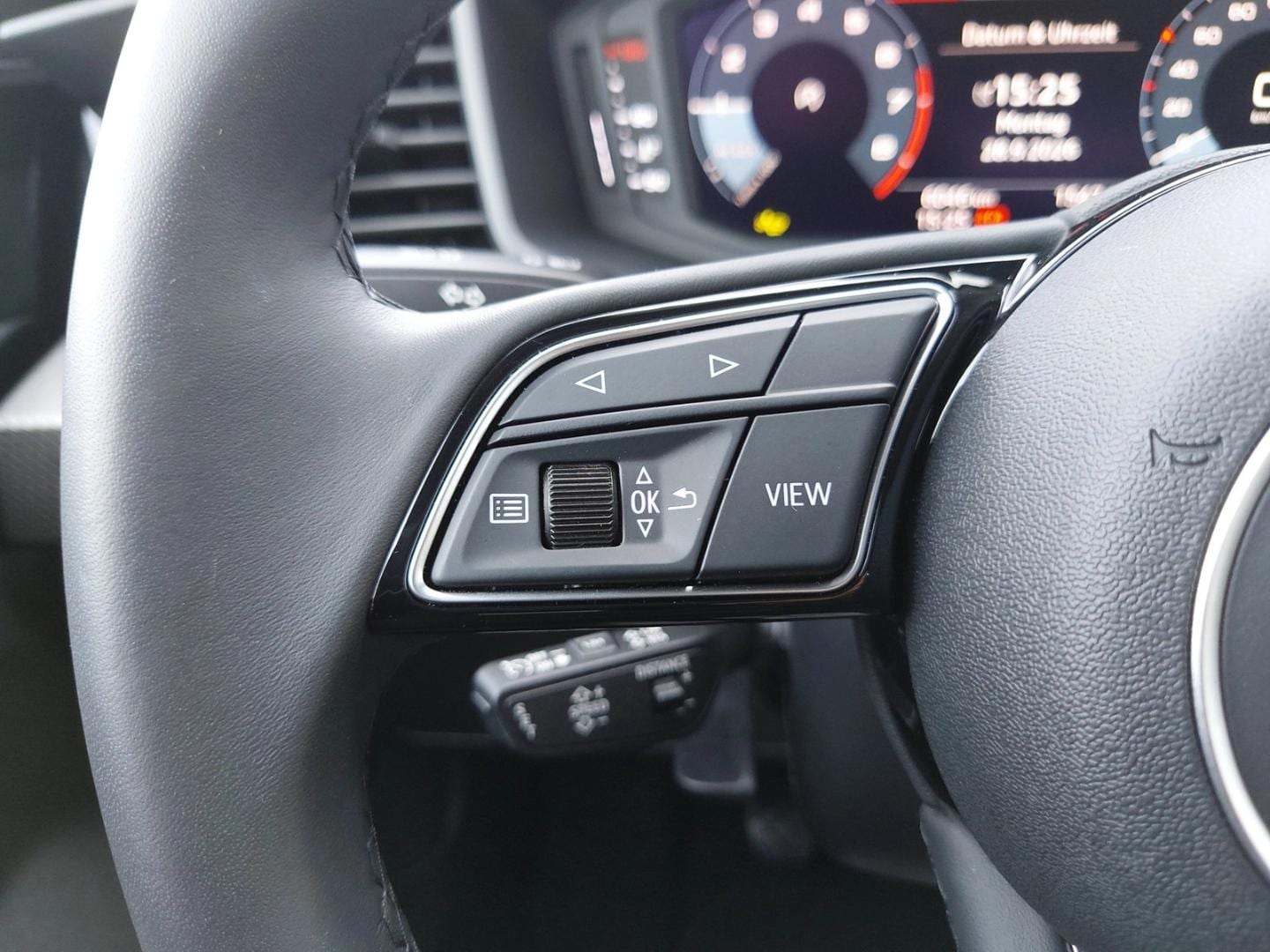 Bild über Audi A1 allstreet 30 TFSI Schaltgetriebe - für weitere Informationen kontaktieren Sie den Audi Partner