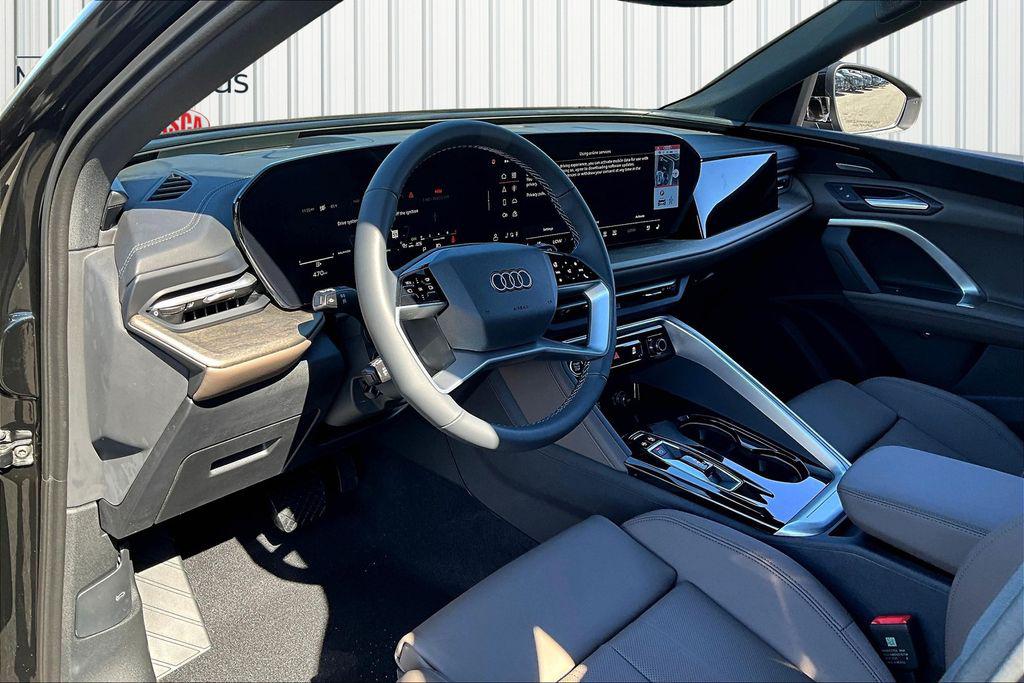 2025 Audi Q5 Premium Plus - Photo 7