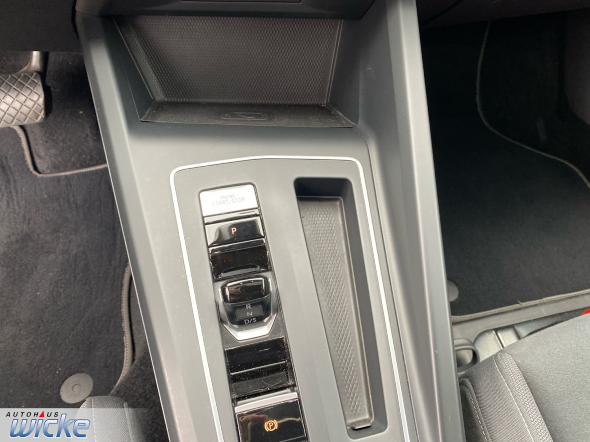Volkswagen Golf Style