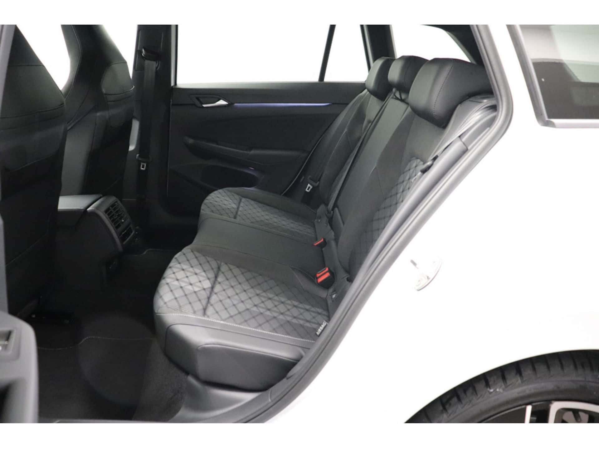 Volkswagen Golf Variant R-Line