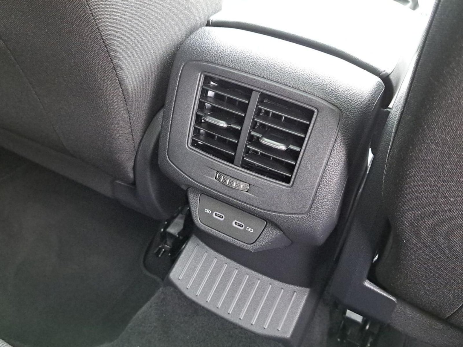 Volkswagen T-Roc – Bild 20