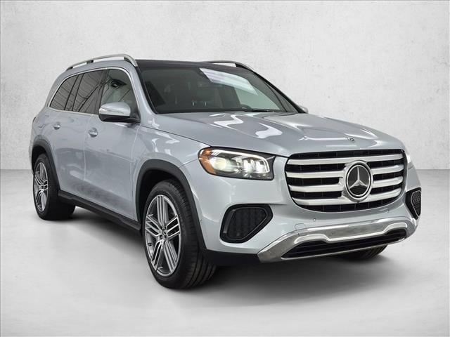 2025 Mercedes-Benz GLS 450