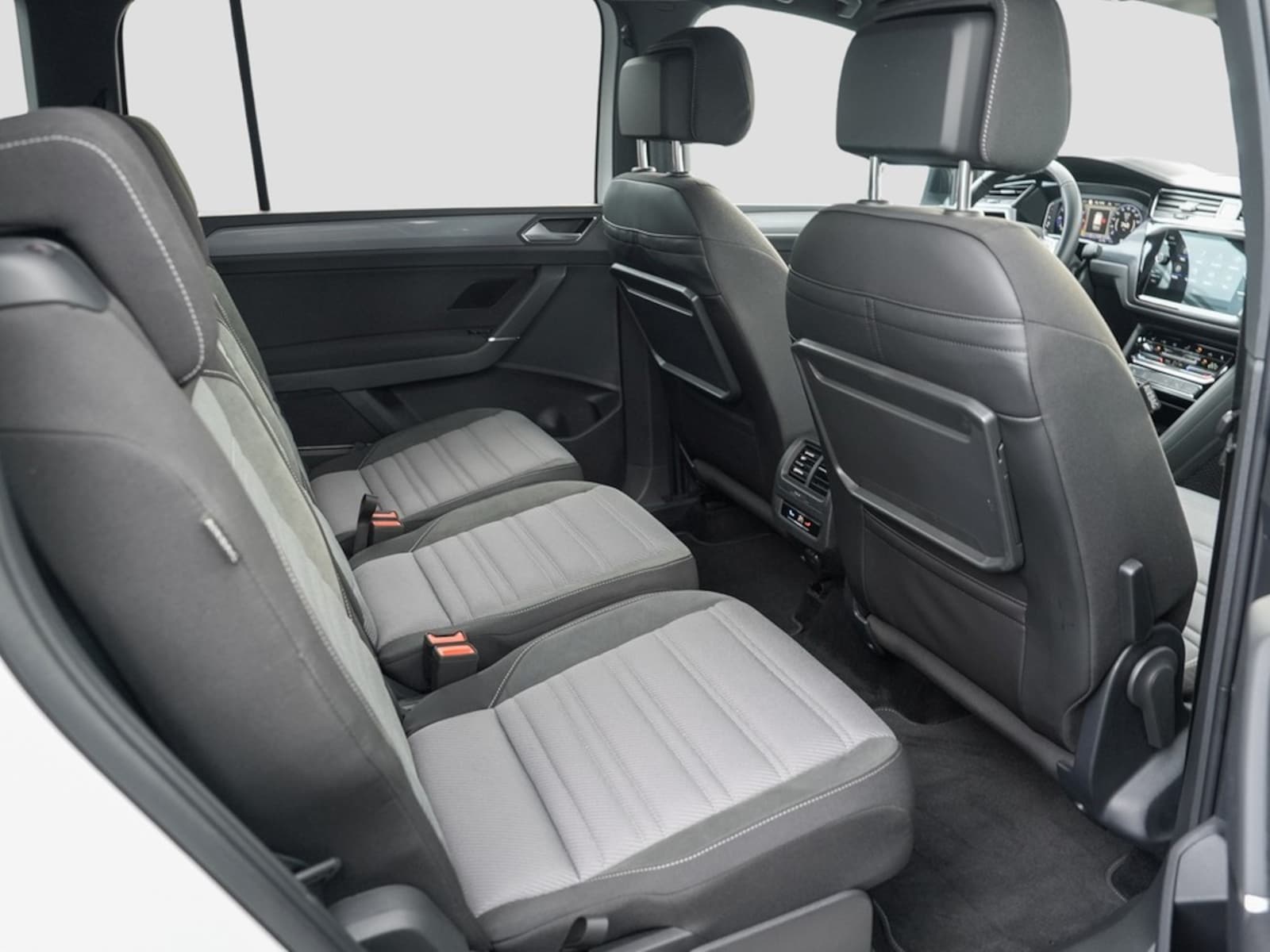 Volkswagen Touran – Bild 11